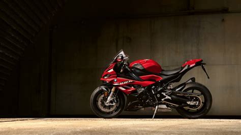 Spec Comparo 2023 Bmw S1000rr Vs Ducati Panigale V4 Vs Kawasaki Ninja Zx 10r Overdrive