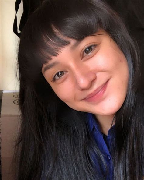 Makin Cantik Dan Glowing Potret Terbaru Juwita Bahar Yang Lama Tak