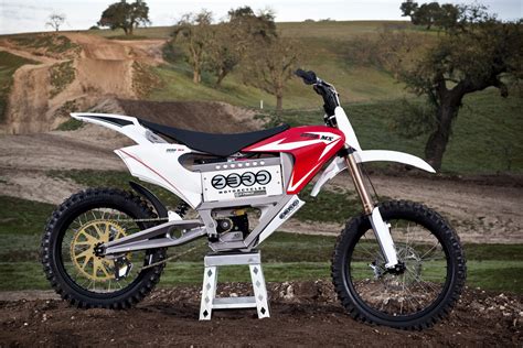 2010 Zero MX Electric Motorcycle: Zaca Station - Product Shot at Track