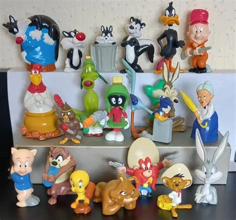 Figuras Sonrics Isla Loca De Los Looney Tunes Completa En Venta En