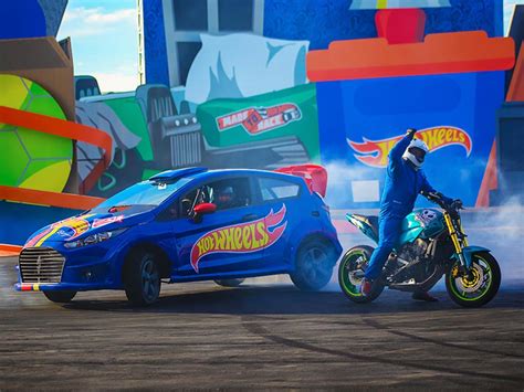 Vip Area Hot Wheels Epic Show Beto Carrero World