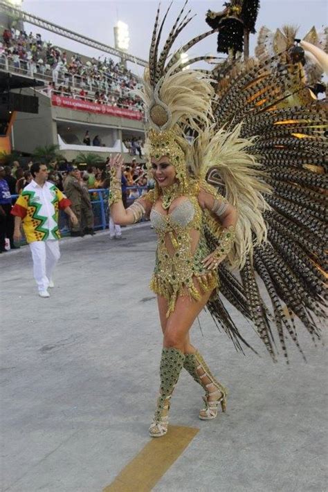 Naked Unknown In Cubango 2014