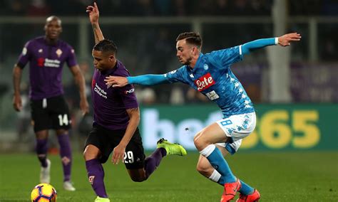 Napoli fermato dalla Fiorentina 0 0 La Juve può tornare a 11