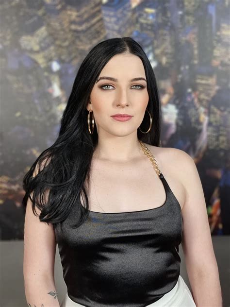 TW Pornstars PIERRE WOODMAN Twitter Today I Casted Stepsis Suzie Who Did Her First Anal