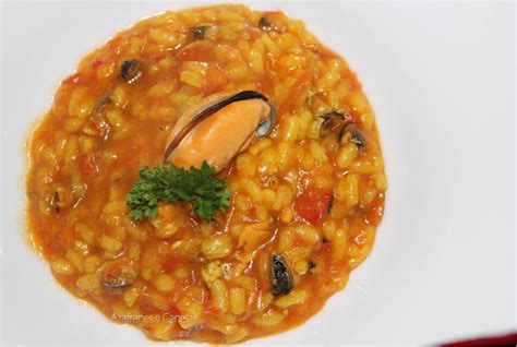 Arroz con Mejillones, el incomparable sabor marinero - Azafranes y Canelas