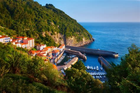 Les Plus Beaux Villages Du Pays Basque Espagnol Vacation Ideas Hot