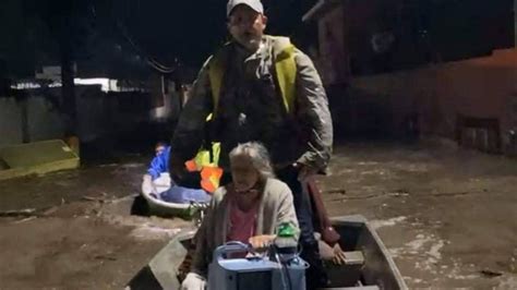 Mueren 10 Pacientes En Hospital De Tula Que Se Inundó Por El Desbordamiento De Dos Ríos Videos