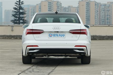 【奥迪a6l改款 45 Tfsi 臻选动感型正后水平图片 汽车图片大全】 易车