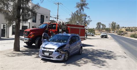 Choque en el poblado de San José de la Luz deja una mujer lesionada en