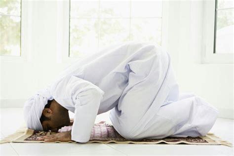 Merits of Prostration in Prayer