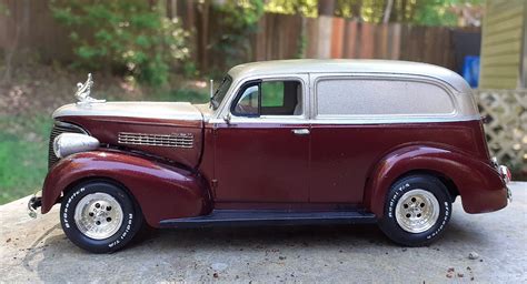 Chevy Sedan Delivery W Barrels Plastic Model Car Kit