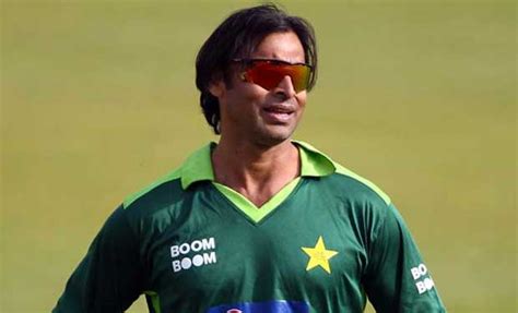 Top 10 Greatest Pakistani Bowlers Of All Time Cricmatez