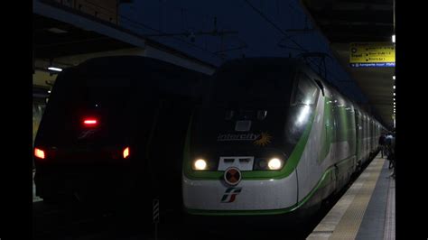 Treni Di HALLOWEEN 2022 Alla Stazione Di PISA CENTRALE IC Green ETR