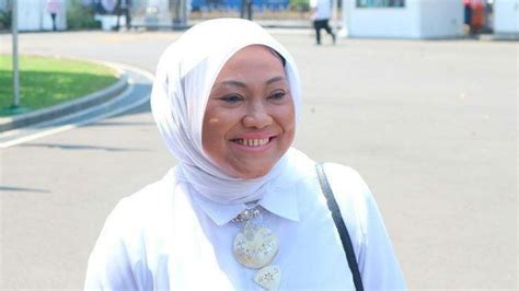 Mengenal Sosok Ida Fauziah Mantan Guru SMA Yang Kini Jadi Menteri