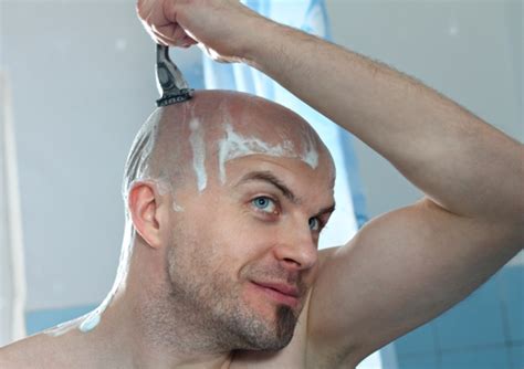 How To Shave Your Head Smooth | TheReviewSquad.com