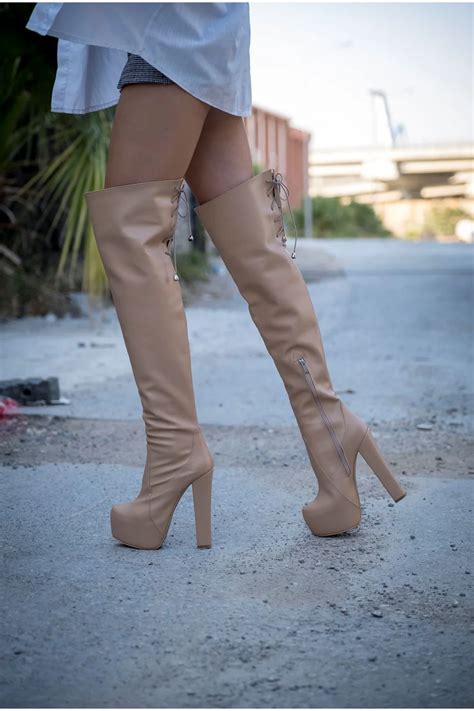 Nude Rinna Arkadan Ba Lamal Diz St Izme