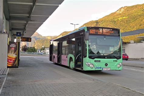 Mb C K Vom Chur Bus Am Bei Der Abfahrt Am Bahnhof Chur Bus