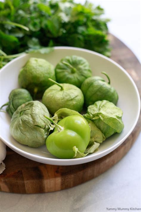 How To Make Salsa Verde With Roasted Tomatillos Yummy Mummy Kitchen