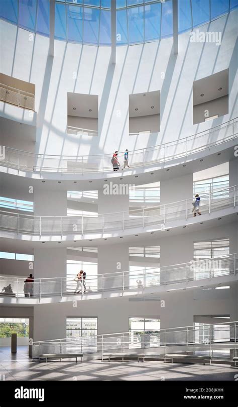 Pedestrian ramps in the Richard Meier designed atrium at the High ...