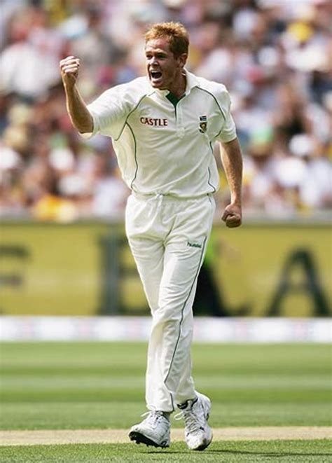 Matthew Hayden Walks Out To Bat Espncricinfo