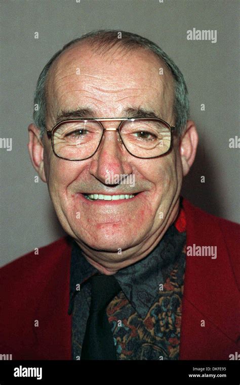 JIM BOWEN.COMEDIAN & TV PRESENTER.04/01/1994.B87A17A Stock Photo - Alamy