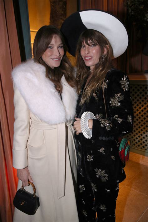 Photo Carla Bruni Sarkozy Et Lou Doillon D Ner Priv Pour