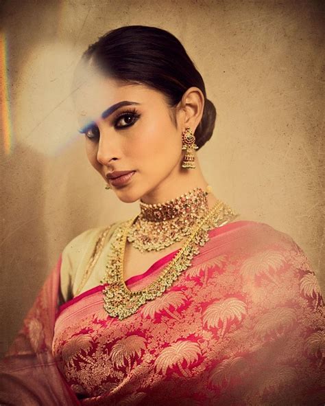 Mouni Roy Looking Gorgeous In Pink Silk Saree Telugu Rajyam Photos