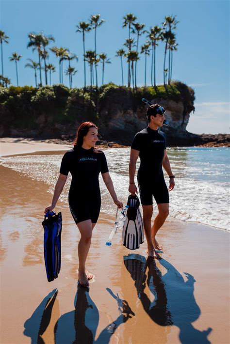 Wetsuit Donning Guide - A quick guide to putting on a wetsuit | Scuba