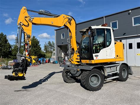 Liebherr 912 Compact Kaivinkone Nettikone