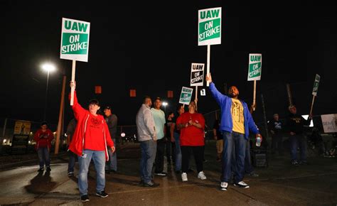 Uneven Economic Growth Fuels Walkouts Like the GM Strike | TIME