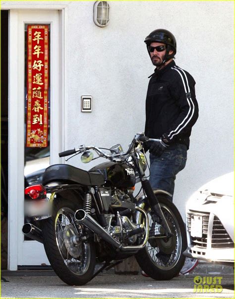 Keanu Reeves Is A Biker Dude Photo 2748428 Keanu Reeves Photos