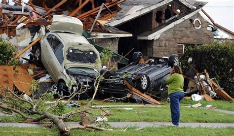 Tornados Causam Graves Danos Materiais No Sul Dos Estados Unidos