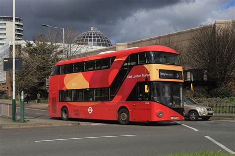 LTZ2143 LT943 GoAhead London Route 5 Romford 25 Flickr