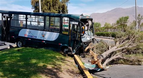 Arequipa Chofer Genera Dos Accidentes En Navidad Y Termina