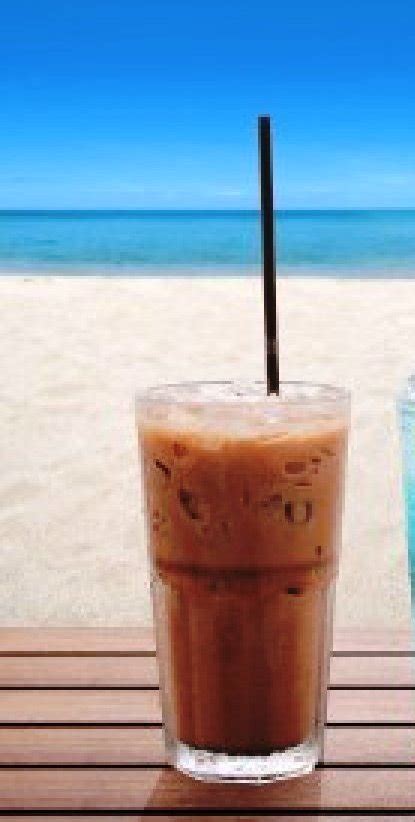 Blended Iced Mocha Coffee Drink A Big Summer Lure Caffe Dvita