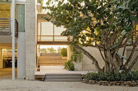 Ballast Trail Residence | Strang