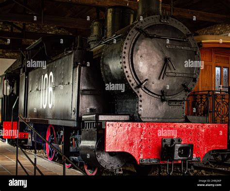 Red And Black Vintage Steam Locomotive Stock Photo Alamy