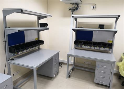 Antistatic Lab Tables For Electronic Manufacturing And Testing Facilities – Relish Tech Solutions