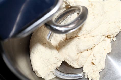 Artisan bread baking tips: Dough mixing & kneading – Weekend Bakery