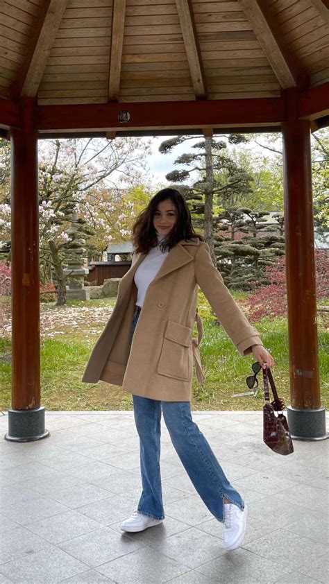 Starlet Arcade Hot Yusra Mardini