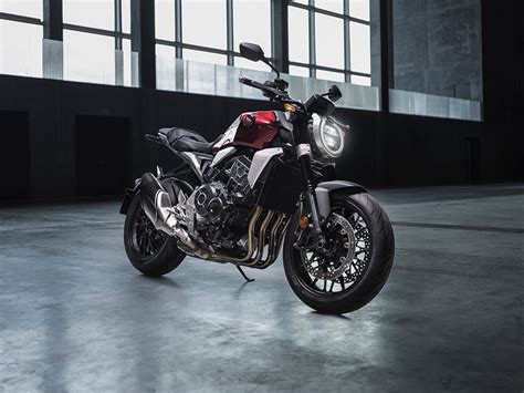 Honda Cb R Naked Bike Yang Makin Hard Core Berita Otomotif Mobil