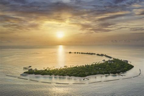 Maldives Resort on Water | JW Marriott Maldives Resort & Spa