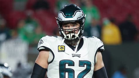 Jason Kelce Had Awesome Gesture For Mcdonalds Employee Yardbarker