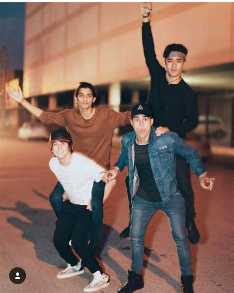 Pin By Cnco Ritzy On Bellos Boy Bands Latin Music Fashion