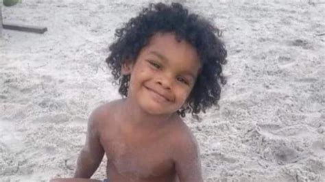 TragÉdia Menino De 5 Anos Morre Após Se Afogar Em Praia De Sc Jornal