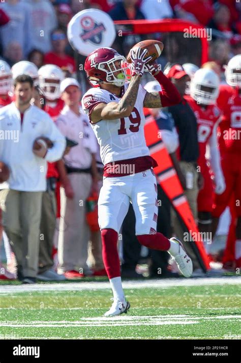 5 December 2015 Temple Owls Wr Robby Anderson 19 Hauls In A