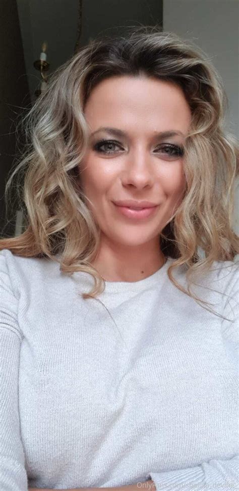 OnlyFans Shalina Divine Porn Pic