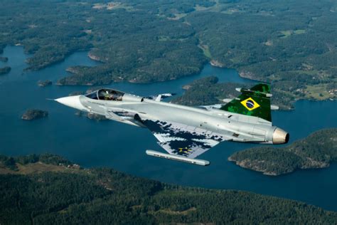 First Brazilian Gripen E Completes Its First Flight