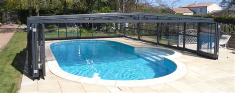 Abri de piscine en aluminium pour sa sécurité et pour son design Unikit