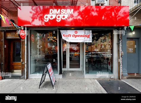 Dim Sum Go Go St Ave New York Nyc Storefront Photo Of A Chinese